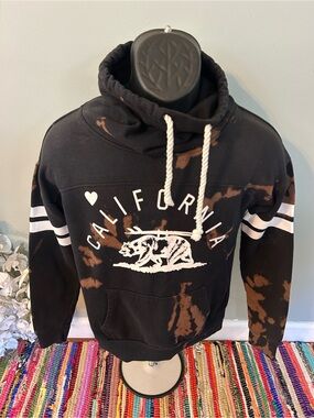 California State Bear Sweatshirt Cozy Hooded Collar Tie Dye Small